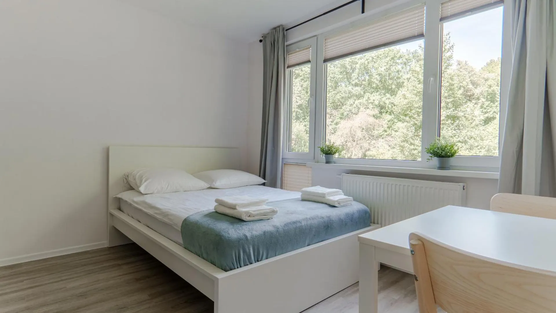 The Park Suites Warsaw 0*,  Poland